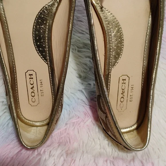 Coach Ballet Flats W Gold Detail Sz.8M They can fit 8.5 Like New (X-100 CRATE) - Picture 11 of 15